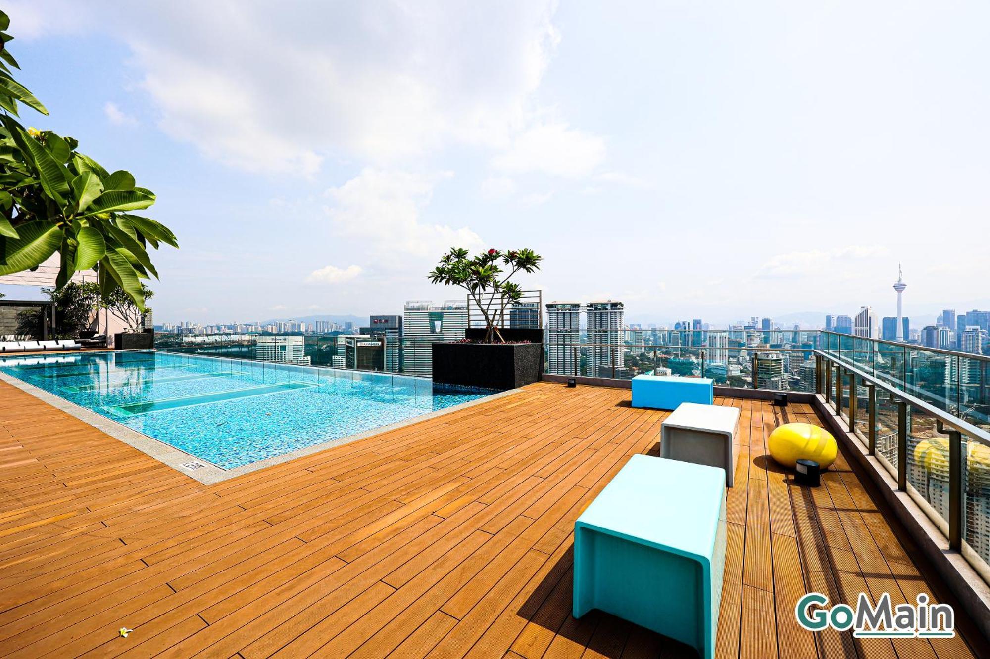Skypool With Klcc View - Kl Sentral Riveria Near Kl Centre Klcc